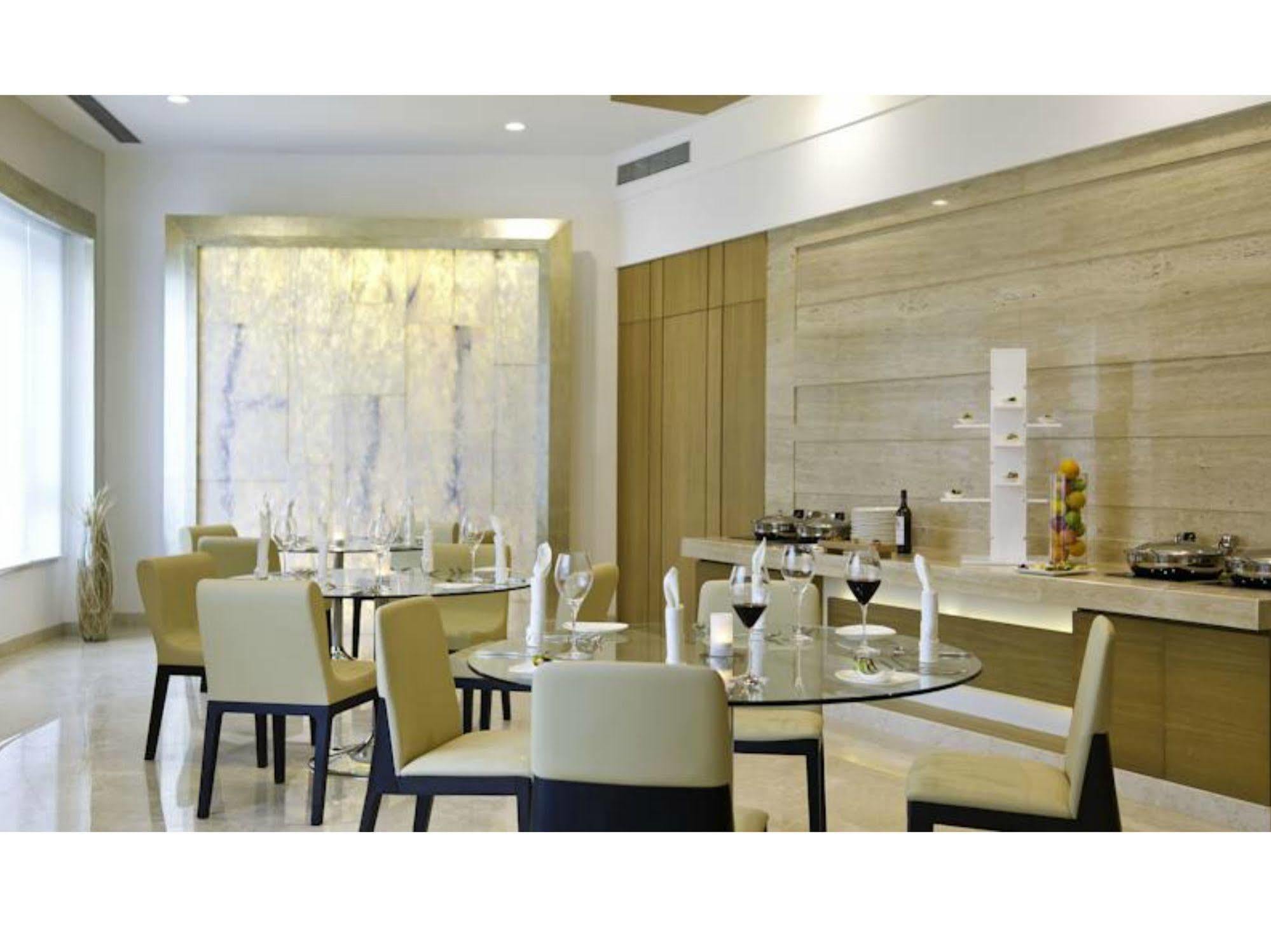 Meluha - The Fern Hotel Mumbai Exterior photo